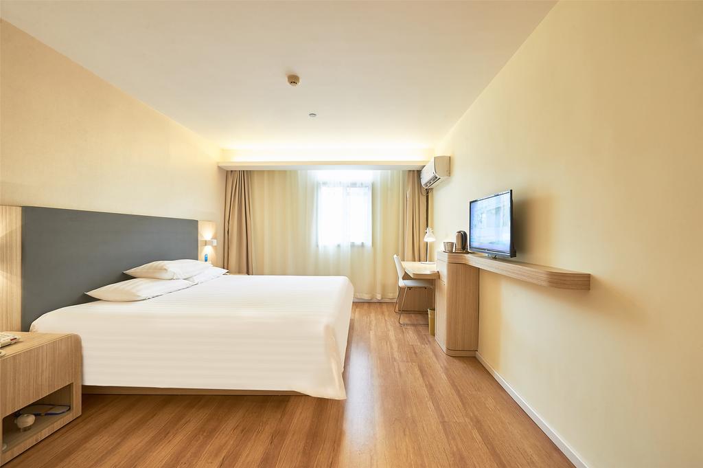 Hanting Hotel Shanghai Hongkou Football Stadium מראה חיצוני תמונה