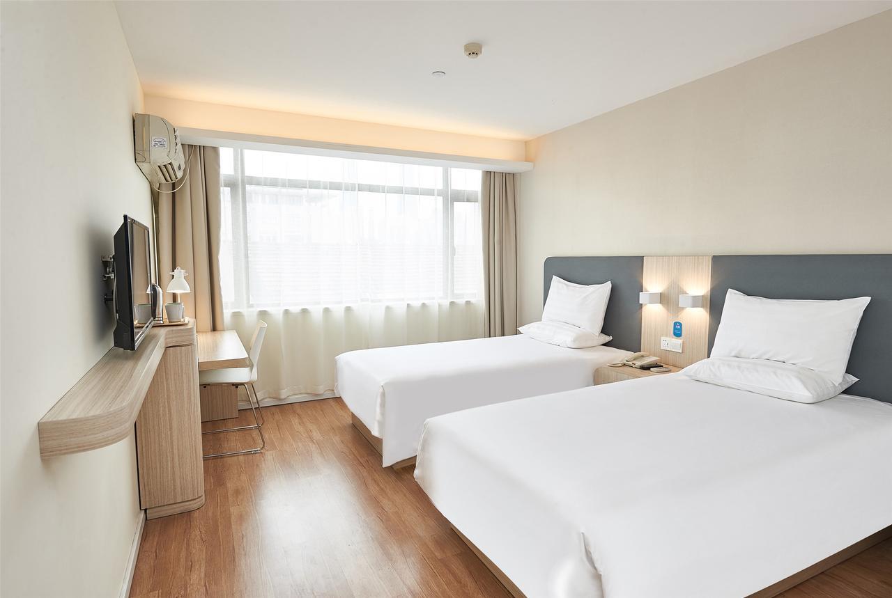 Hanting Hotel Shanghai Hongkou Football Stadium מראה חיצוני תמונה