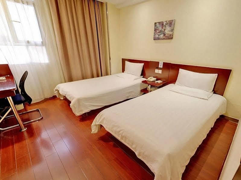 Hanting Hotel Shanghai Hongkou Football Stadium מראה חיצוני תמונה