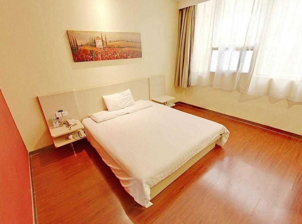 Hanting Hotel Shanghai Hongkou Football Stadium מראה חיצוני תמונה