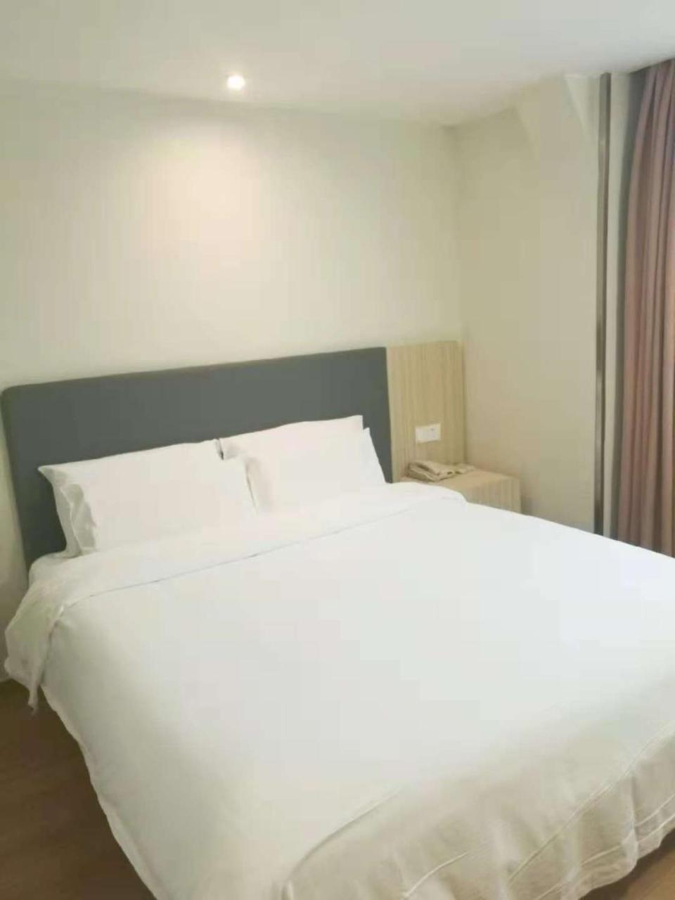 Hanting Hotel Shanghai Hongkou Football Stadium מראה חיצוני תמונה