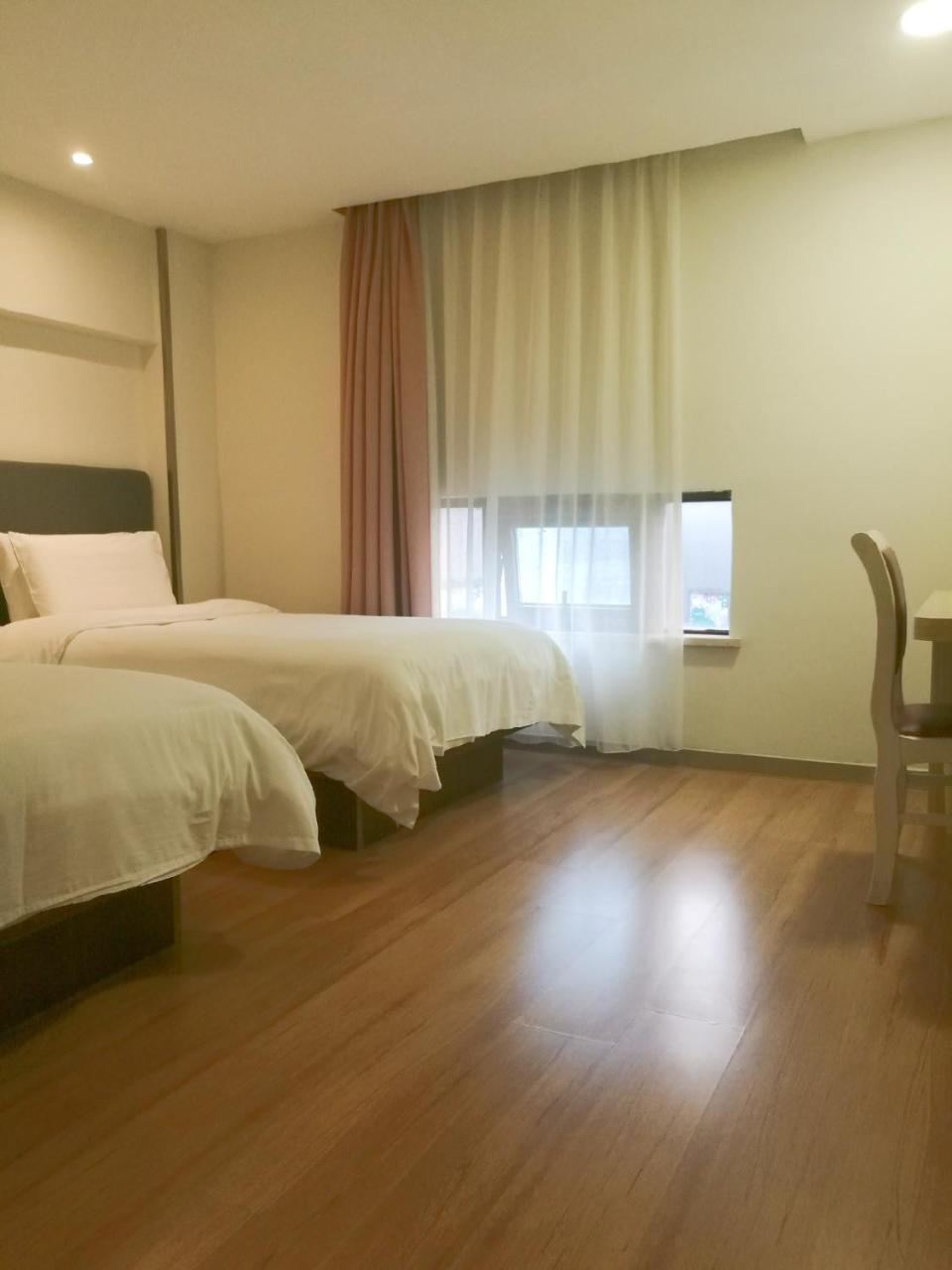 Hanting Hotel Shanghai Hongkou Football Stadium מראה חיצוני תמונה