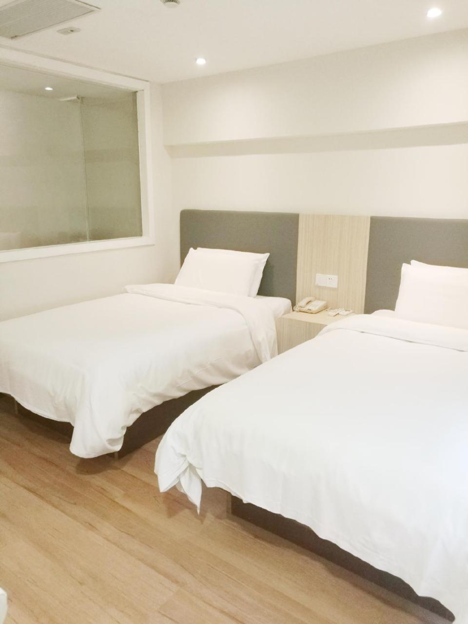 Hanting Hotel Shanghai Hongkou Football Stadium מראה חיצוני תמונה