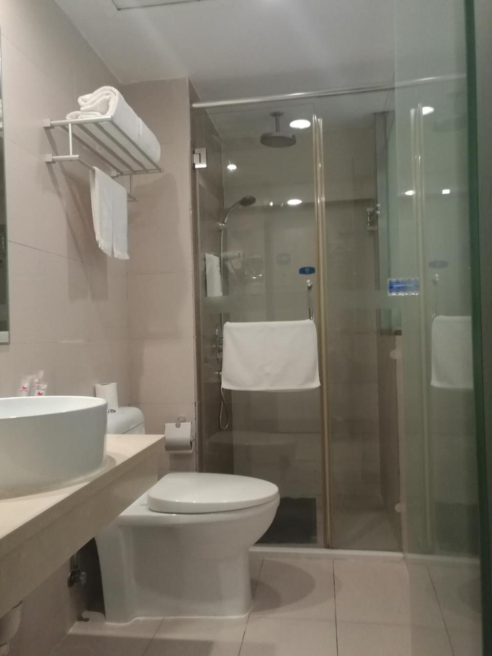 Hanting Hotel Shanghai Hongkou Football Stadium מראה חיצוני תמונה